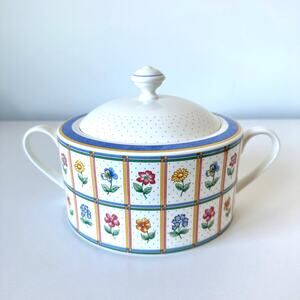 Vintage Villeroy & Boch Julie 2.5 Qt Round Covered Casserole Tureen w Lid